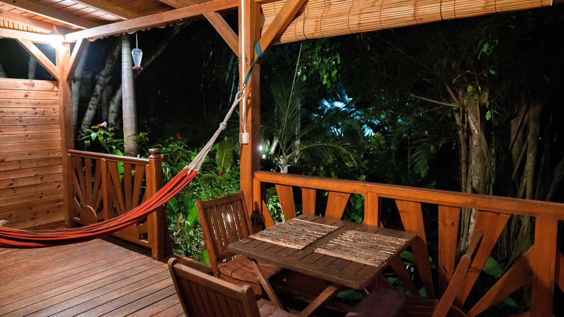 Au Jardin Des Colibris Ecolodge&Spa Deshaies 0*,  Guadeloupe